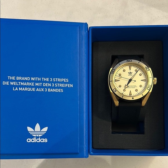 Adidas Gold Black Swim Watch Luxurious 42mm Water Resistant - Picture 4 of 8